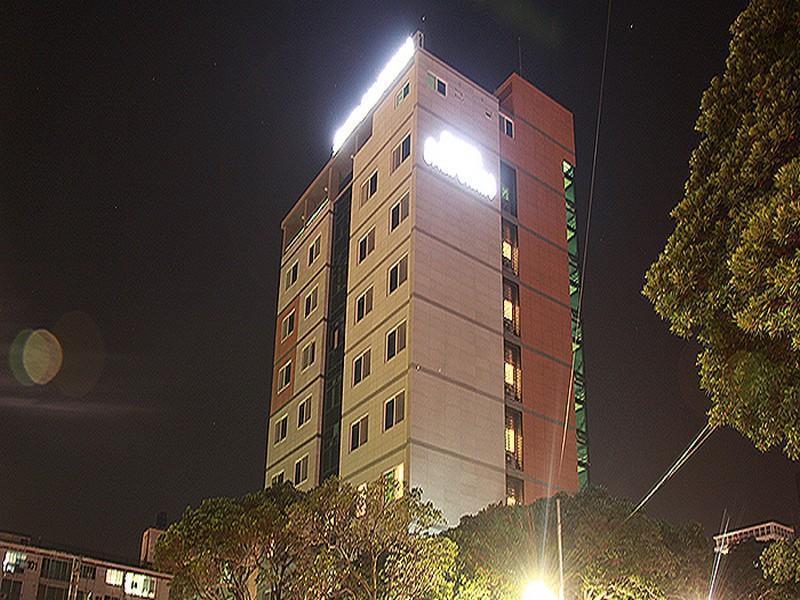 סאוגוויפו Hotel California מראה חיצוני תמונה